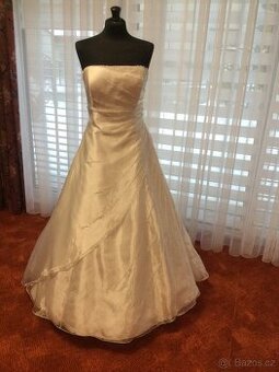 Svatebni saty Romantica 46-48