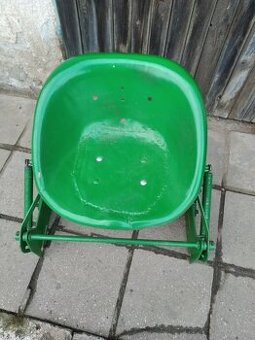 Prodám originál sedačku na ZETOR25-Lavor