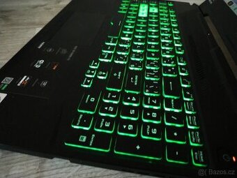 Herni 17Palcovy Asus TUF/ 1000Gb Ssd / Nvidia Gtx 1650 Titan