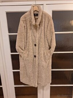 Nový nenošený kabát typ Teddy krémový