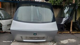 Zadní víko Octavia 2 Sedan