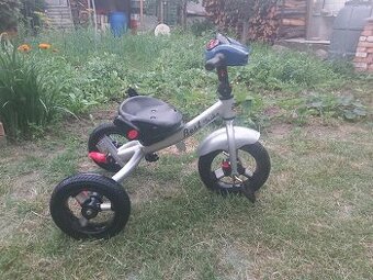 Šlapací tříkolka, věk dítěte 2 - 4 roky