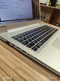 Herní notebook Lenovo