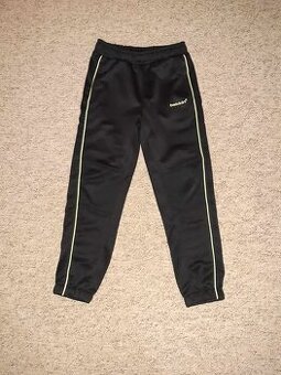 CHLAPECKÉ SPORTOVNÍ TEPLÁKY zn.bekkin vel.122