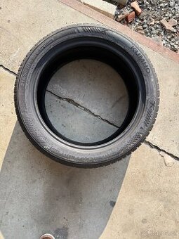 Zimní pneumatiky Kumho 215/50 R18 92V – DOT 2121