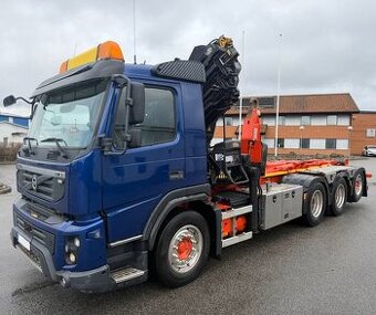 Volvo FMX 420 8x4 nosič kontejneru s hydraulickou rukou