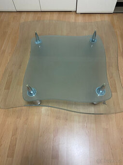 PRODÁM KONFERENČNÍ STOLEK