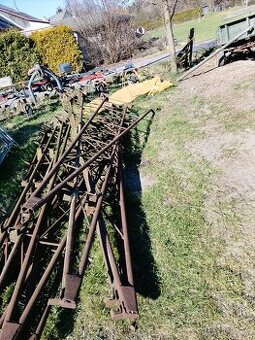 Prodám ocelové vazníky