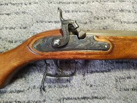 Perkusní křesadlová puška - 1