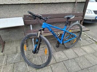 Horské Kolo Trek X-caliber 8