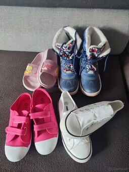 Mix oblečení na holčičku