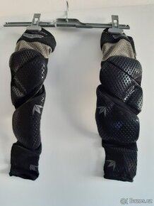 POUŽITÉ-> Chrániče loktů a kalhoty na paintball / speedball