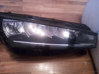 Světlo LED Octavia 4