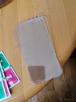 Kryty a tvrzené skla na iphone 11 - 1