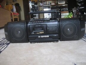 Prodám velký Boombox SHARP - 1