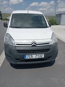 Berlingo 1,6 diesel, 66 kW , 3 místa, tempomat, klimatizace