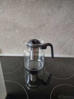 Varná konvice 1,5 L