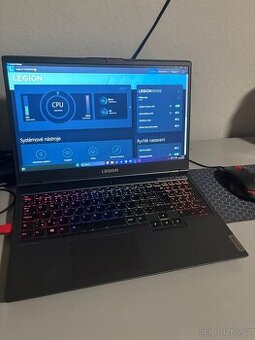Herní notebook Lenovo Legion 5