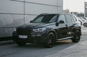 BMW X5 30d 2021 v ZARUKE,top stav