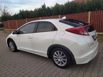Honda Civic 2.2i-DTEC 124kW SPORT