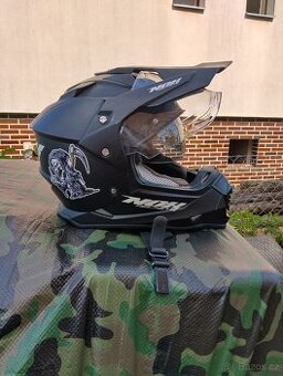 Enduro helma