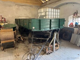 Vlek za traktor 9t bez SPZ/TP