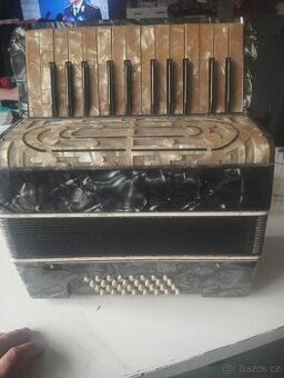 Harmonika akordeon