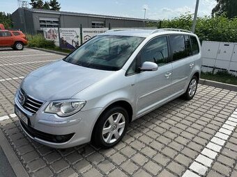 VW Touran R-line 2.0tdi 125kw