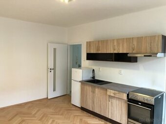 Pronajmu 2+KK – Mladá Boleslav (centrum), po rekonstrukci.