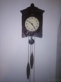 Nástěnné hodiny