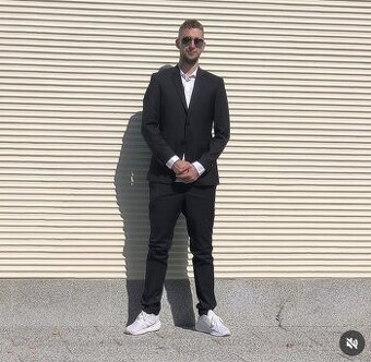 Pánský oblek Koutný