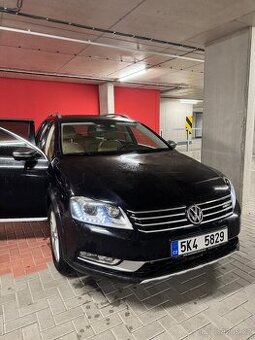 Volkswagen Passat B7 Alltrack 2.0 TDI (2012)
