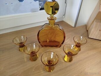 Art Deco karafa na koňak 45 let stará