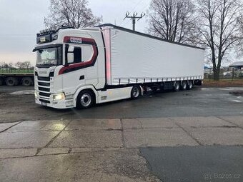 Navěs plachta lowdeck