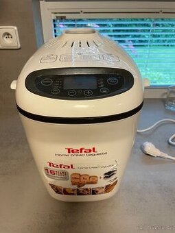 Domácí pekárna Tefal