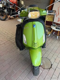 Vespa Sprint 125 ABS – 2021 – Nízký nájezd – 1500km