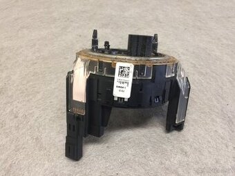 AUDI A4 B6, B7 2000-2007 - KROUŽEK POD VOLANT 8E0 953 541 C