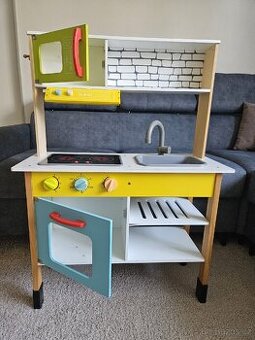 Dětská kuchyňka + bohaté příslušenství