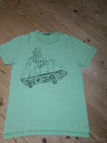 Chlapecké tričko zn.Benetton, 14-15let