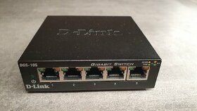 D-Link DGS-105 gigabit switch - 1