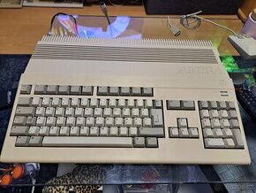 Commodore Amiga 500 CHICKEN LIPS ITEK KLÁVESNICE TOP - 1
