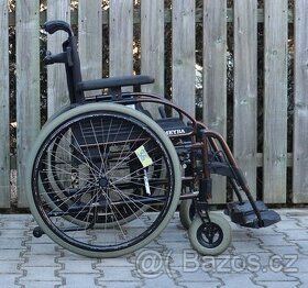 036-Mechanický invalidní vozík Meyra.