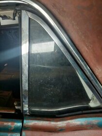 Zadní ventilační trojúhelníková  okna kupé, kabrio 67-68