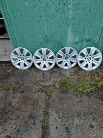 Prodám ozdobné poklice 16" BMW 3