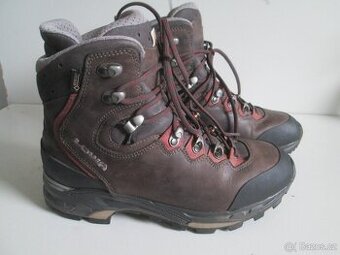 Lowa GTX.....vel.40