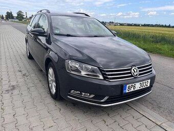 VW Passat combi 2.0tdi DSG 103 kw rok 2012