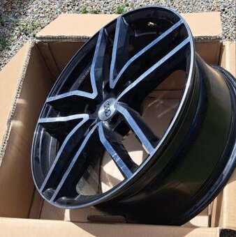 Dezent TR Dark R 18 8j rozteč 5x112