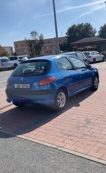 Peugeot 206, benzín