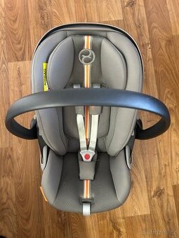 Vajíčko Cybex Cloud G+ Lava Grey