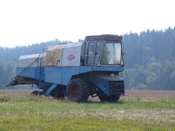 kombajn na obilí